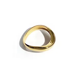 Curve Ring - Small - Gold