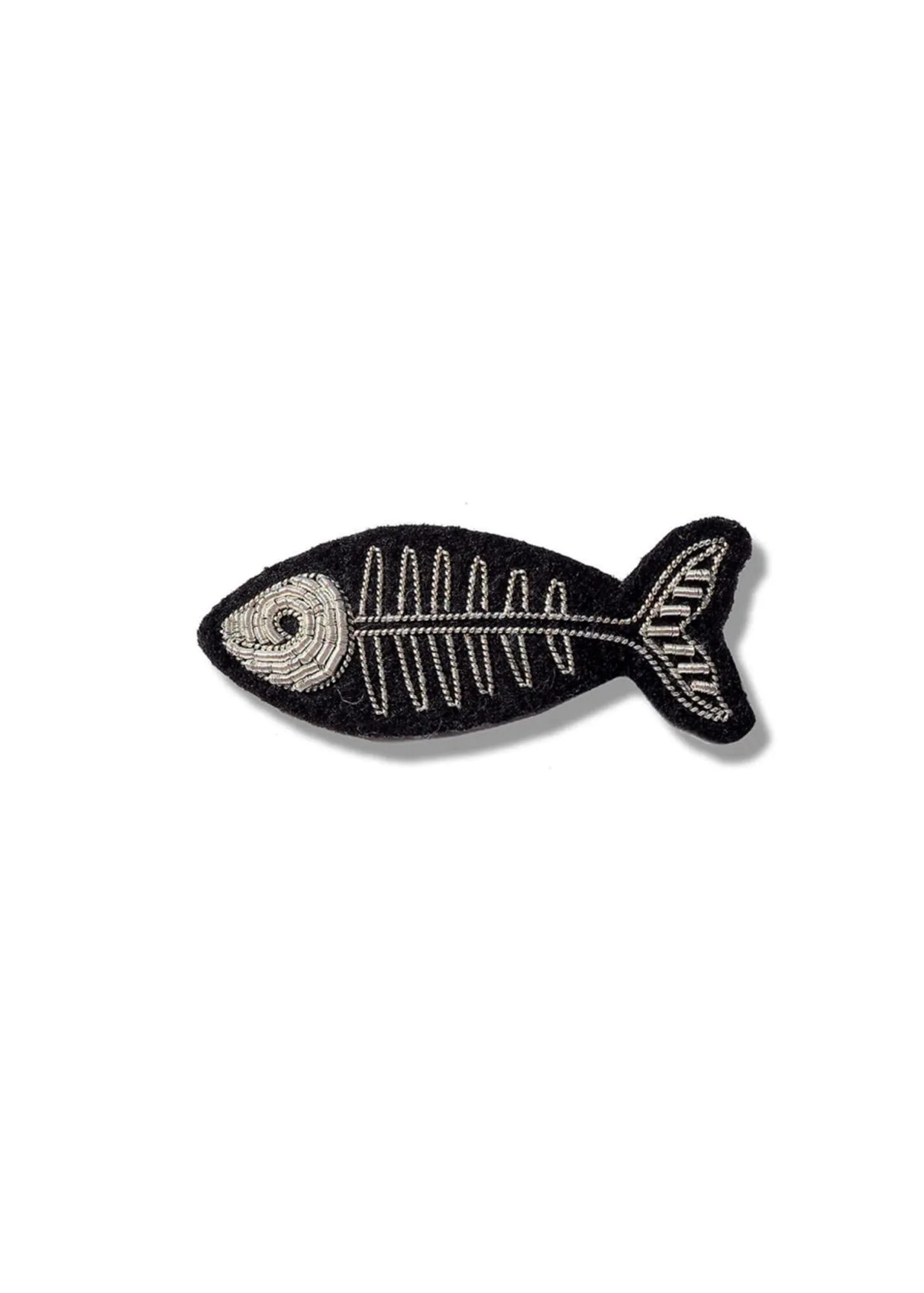 Fishbone embroidered brooch - SAINT JAMES x Macon & Lesquoy (ARGENT)