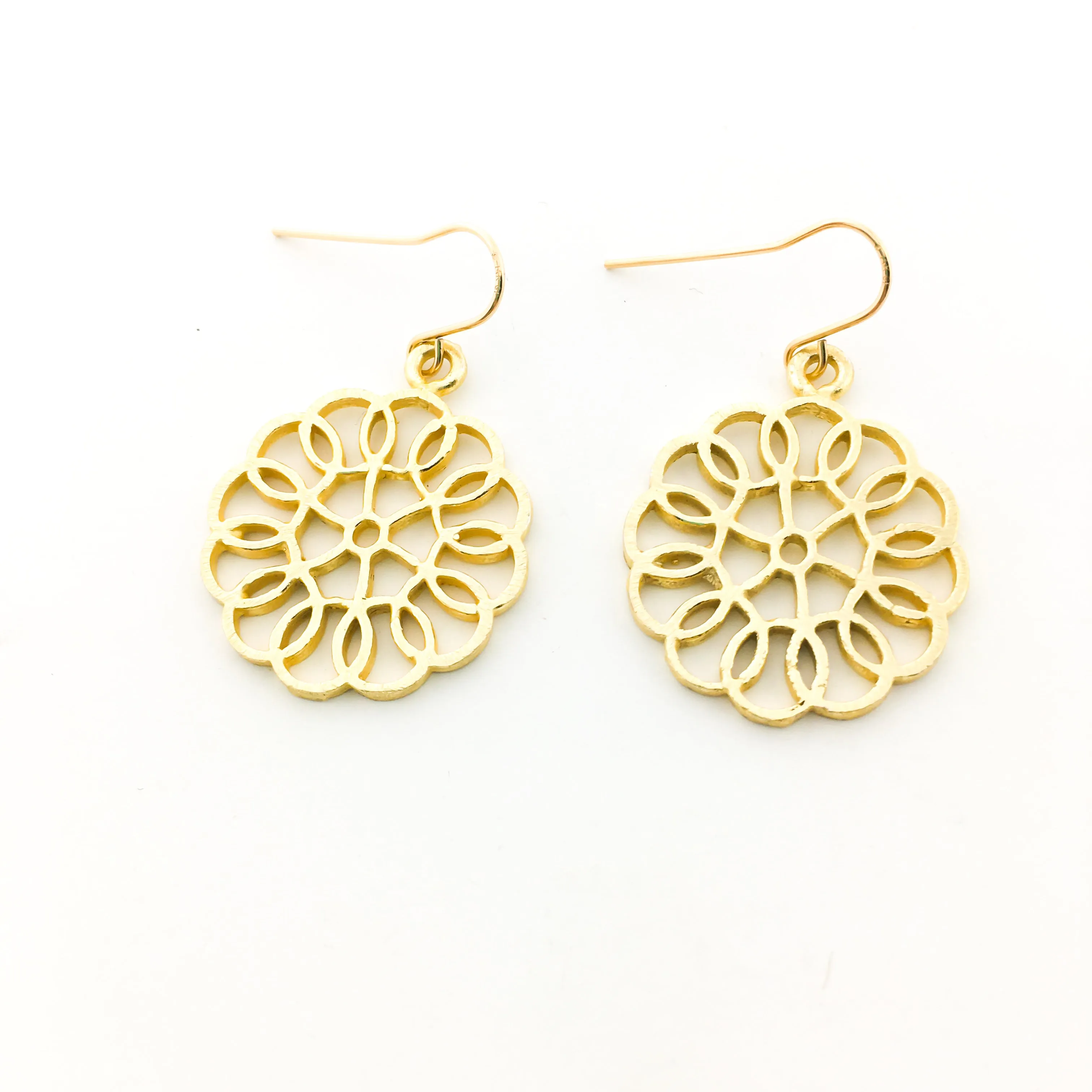 Julianna Brushed Circle Patterned Earrings | Gold