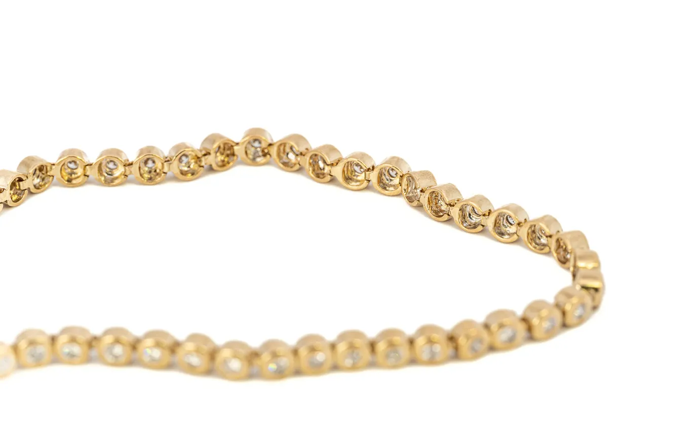 Luxurious 9K Yellow Gold Diamond Tennis Bracelet