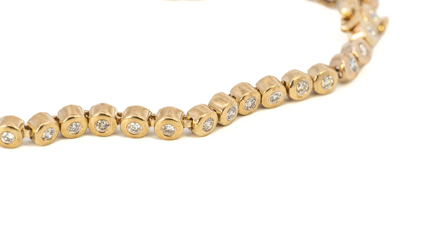 Luxurious 9K Yellow Gold Diamond Tennis Bracelet