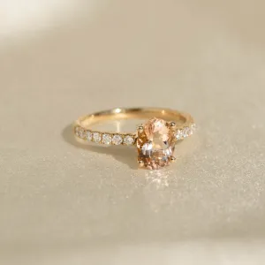 Oval Morganite and Diamond Ring 14k Gold - Minette