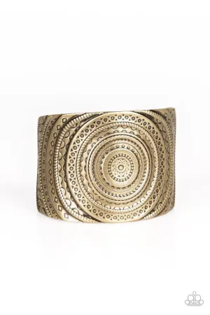 Paparazzi Bracelet ~ Bare Your SOL - Brass