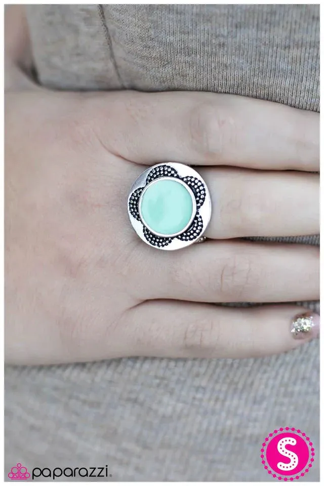 Paparazzi Ring ~ A Sunny Disposition - Blue