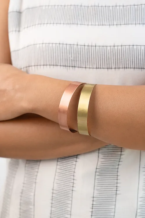 Studio Coppre Orb Brass Bangle